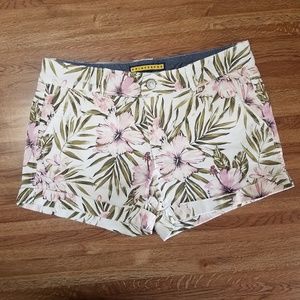 Aeropostale Prince & Fox Beachcomber Shorts Floral